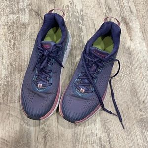 Clifton 5 Hoka running sneakers
